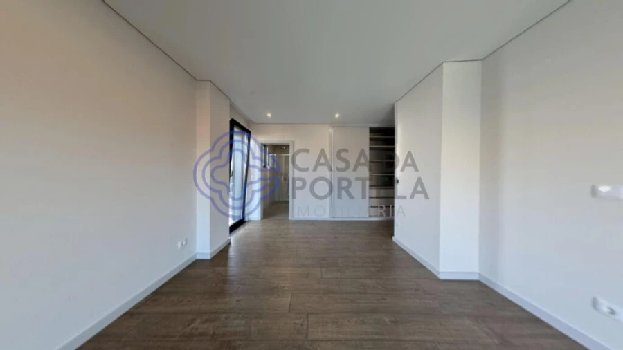 Apartamento T4 para Venda em Cedofeita, Santo Ildefonso, Sé, Miragaia, São Nicolau e Vitória Foto 27