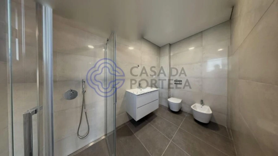 Apartamento T4 para Venda em Cedofeita, Santo Ildefonso, Sé, Miragaia, São Nicolau e Vitória Foto 28