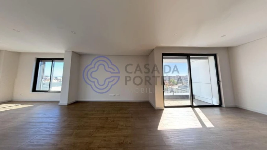 Apartamento T4 para Venda em Cedofeita, Santo Ildefonso, Sé, Miragaia, São Nicolau e Vitória Foto 13
