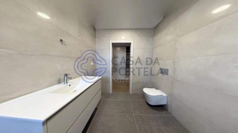 Apartamento T4 para Venda em Cedofeita, Santo Ildefonso, Sé, Miragaia, São Nicolau e Vitória Foto 43