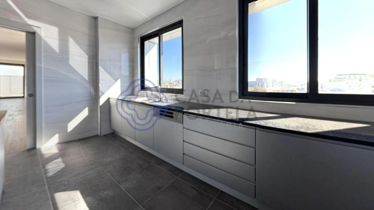 Apartamento T4 para Venda em Cedofeita, Santo Ildefonso, Sé, Miragaia, São Nicolau e Vitória Foto 21
