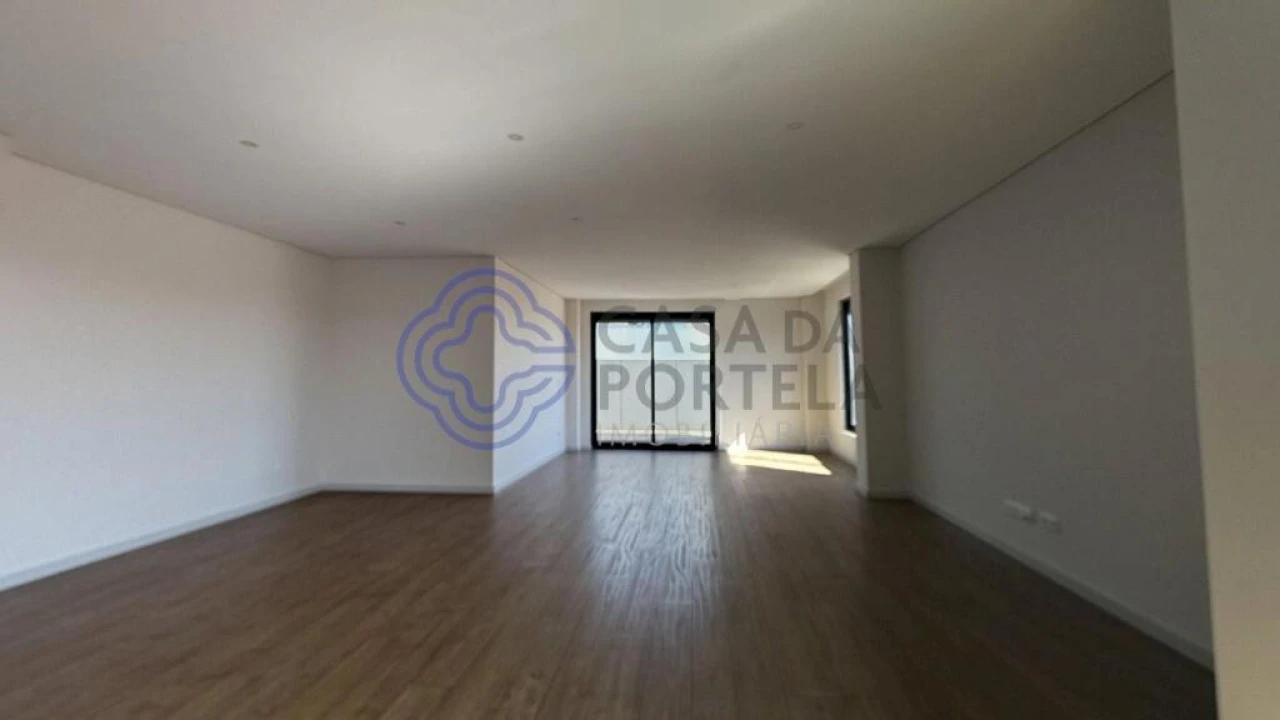 Apartamento T4 para Venda em Cedofeita, Santo Ildefonso, Sé, Miragaia, São Nicolau e Vitória Foto 7