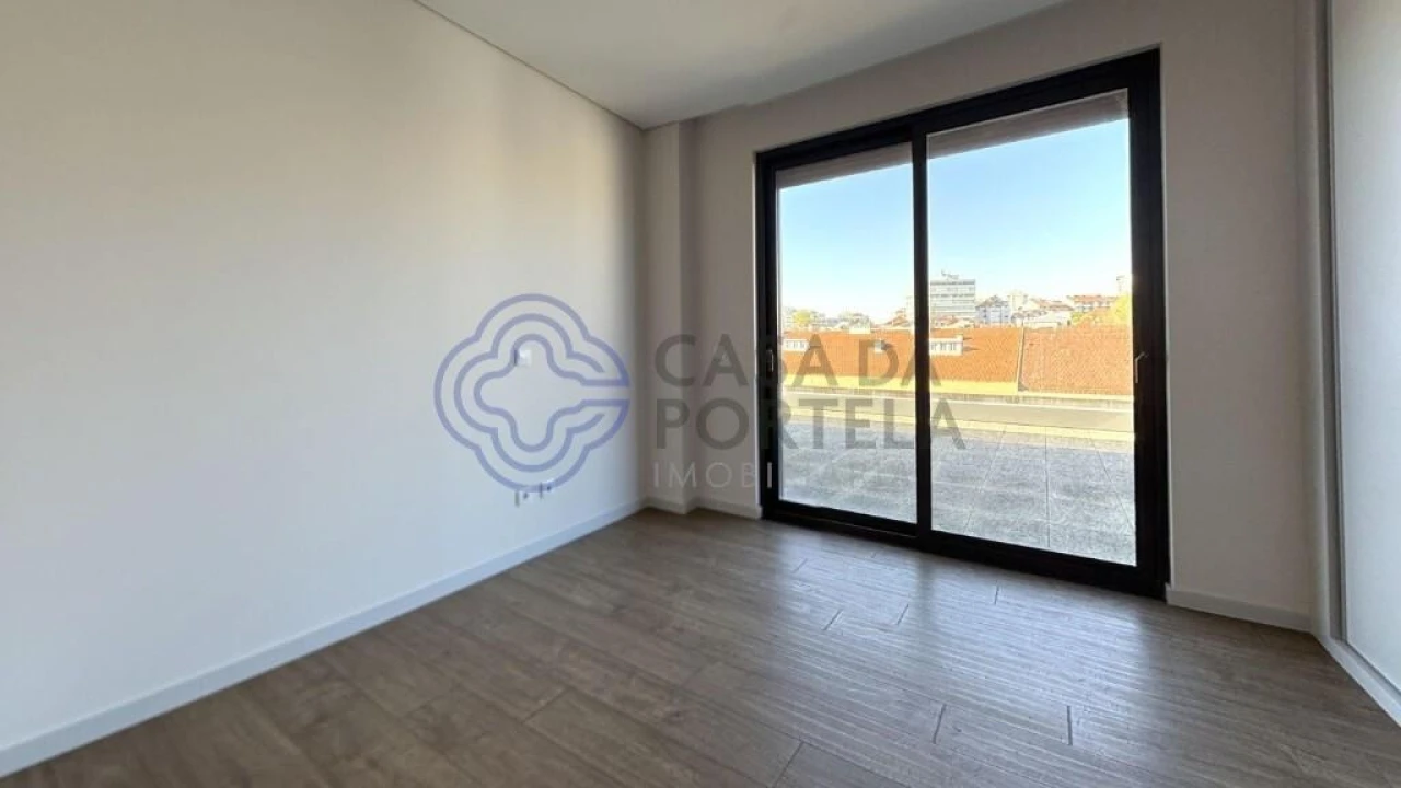 Apartamento T4 para Venda em Cedofeita, Santo Ildefonso, Sé, Miragaia, São Nicolau e Vitória Foto 34
