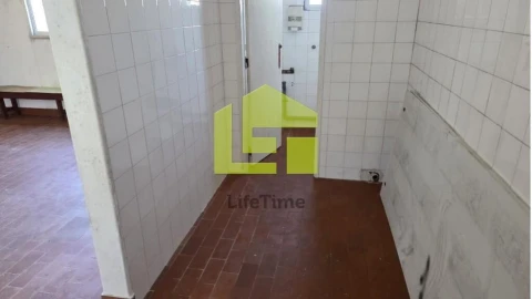 Armazém para Venda em Trancoso (São Pedro e Santa Maria) e Souto Maior