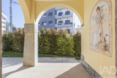 Moradia T4 para Arrendamento em Agualva e Mira-Sintra