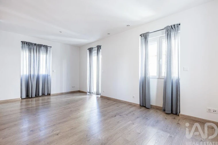 Moradia T4 para Arrendamento em Agualva e Mira-Sintra Foto 20