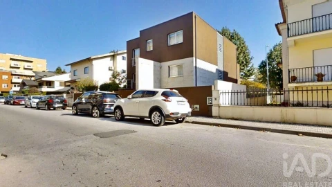 Moradia T5 para Venda em São Vitor (Braga)