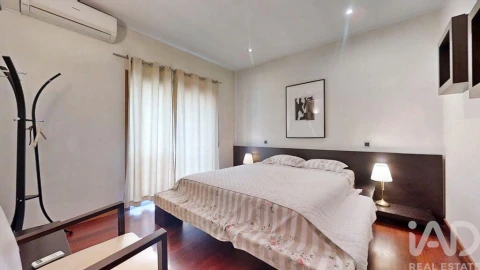 Moradia T5 para Venda em São Vitor (Braga)