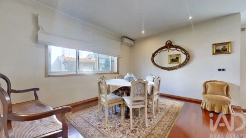 Moradia T5 para Venda em São Vitor (Braga)