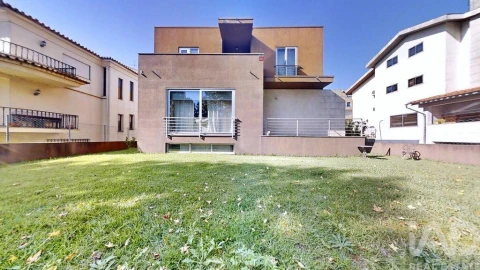 Moradia T5 para Venda em São Vitor (Braga)