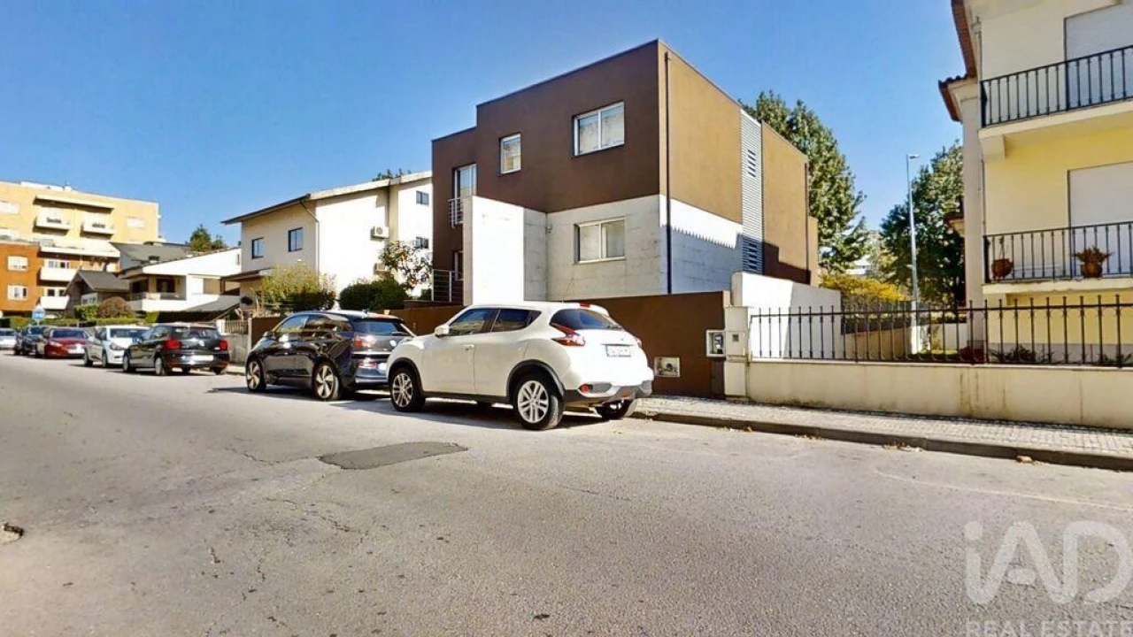 Moradia T5 para Venda em São Vitor (Braga) Foto 36