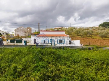 Moradia T3 para Venda em A dos Negros