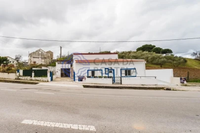 Moradia T3 para Venda em A dos Negros