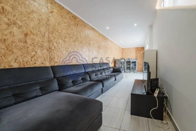 Moradia T3 para Venda em A dos Negros