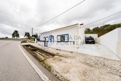 Moradia T3 para Venda em A dos Negros