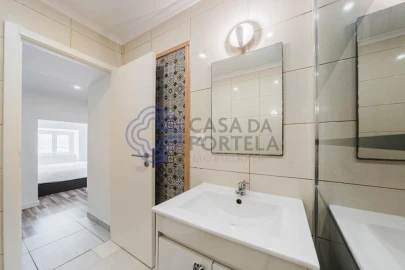 Moradia T3 para Venda em A dos Negros