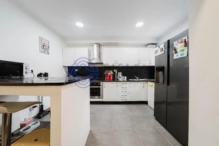 Moradia T3 para Venda em A dos Negros