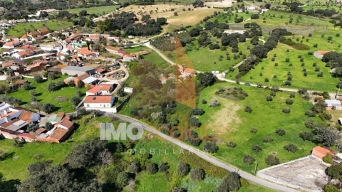 Moradia T1 para Venda em Achete, Azoia de Baixo e Póvoa de Santarém