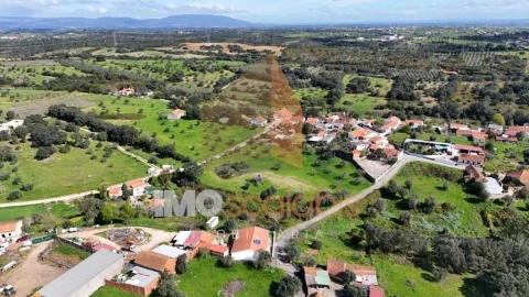 Moradia T1 para Venda em Achete, Azoia de Baixo e Póvoa de Santarém