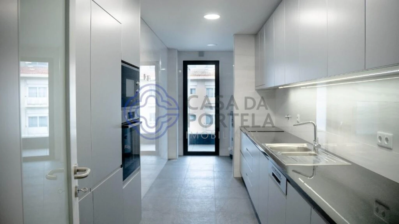 Apartamento T3 para Venda em Cedofeita, Santo Ildefonso, Sé, Miragaia, São Nicolau e Vitória Foto 10
