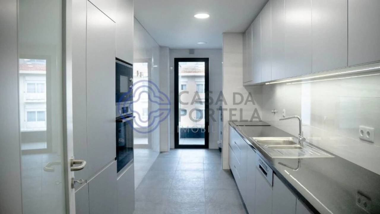 Apartamento T3 para Venda em Cedofeita, Santo Ildefonso, Sé, Miragaia, São Nicolau e Vitória Foto 10