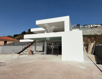 Moradia T3 para Venda em Santo Antonio
