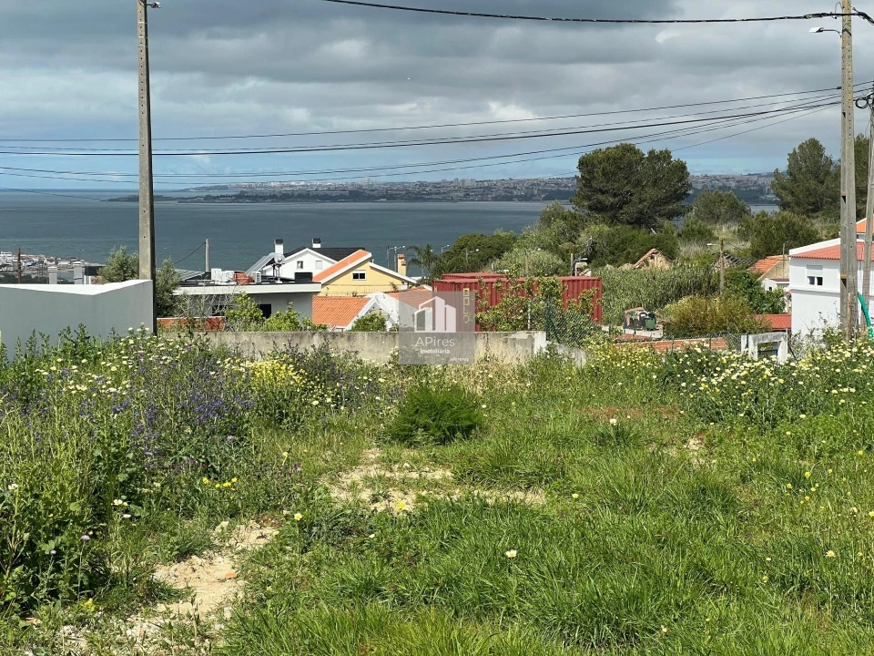 Terreno para Venda em Caparica e Trafaria Foto 3