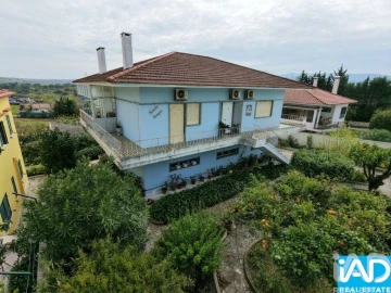 Moradia T3 para Venda em Cadaval e Pêro Moniz