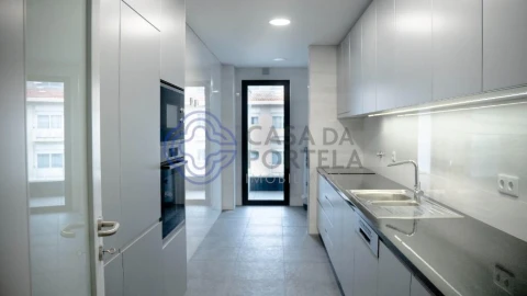 Apartamento T3 para Venda em Cedofeita, Santo Ildefonso, Sé, Miragaia, São Nicolau e Vitória