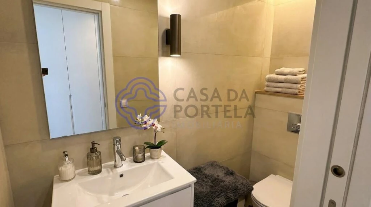Apartamento T3 para Venda em Cedofeita, Santo Ildefonso, Sé, Miragaia, São Nicolau e Vitória Foto 8