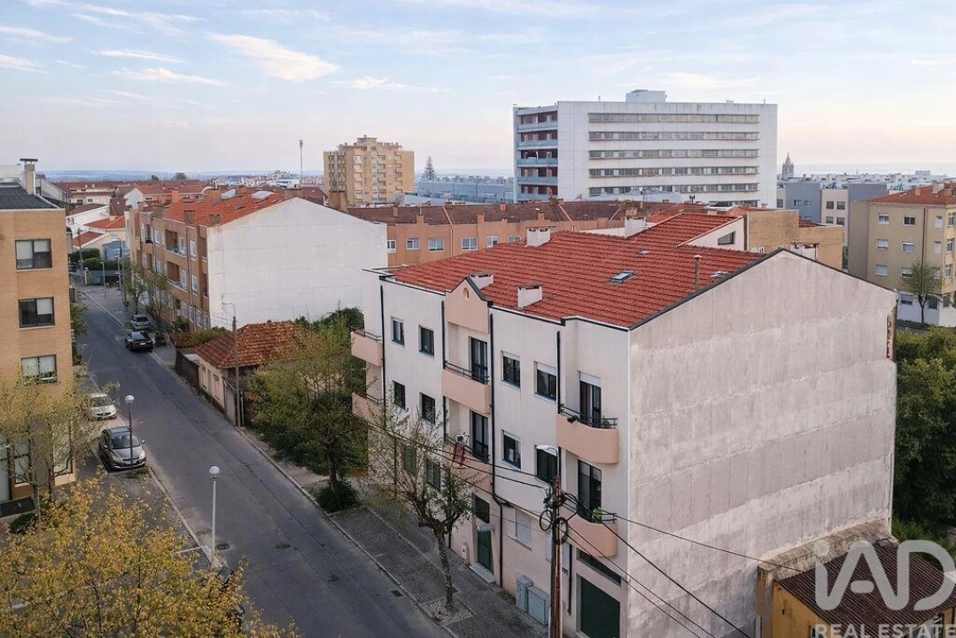 Apartamento T4 para Venda em Anta e Guetim Foto 13