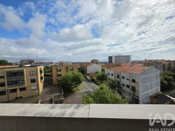 Apartamento T4 para Venda em Anta e Guetim
