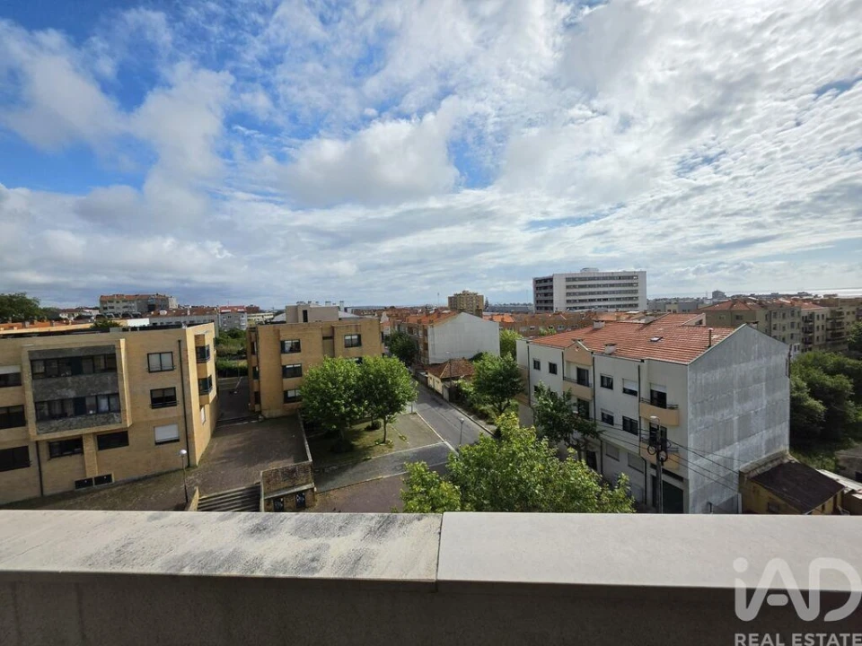 Apartamento T4 para Venda em Anta e Guetim Foto 21