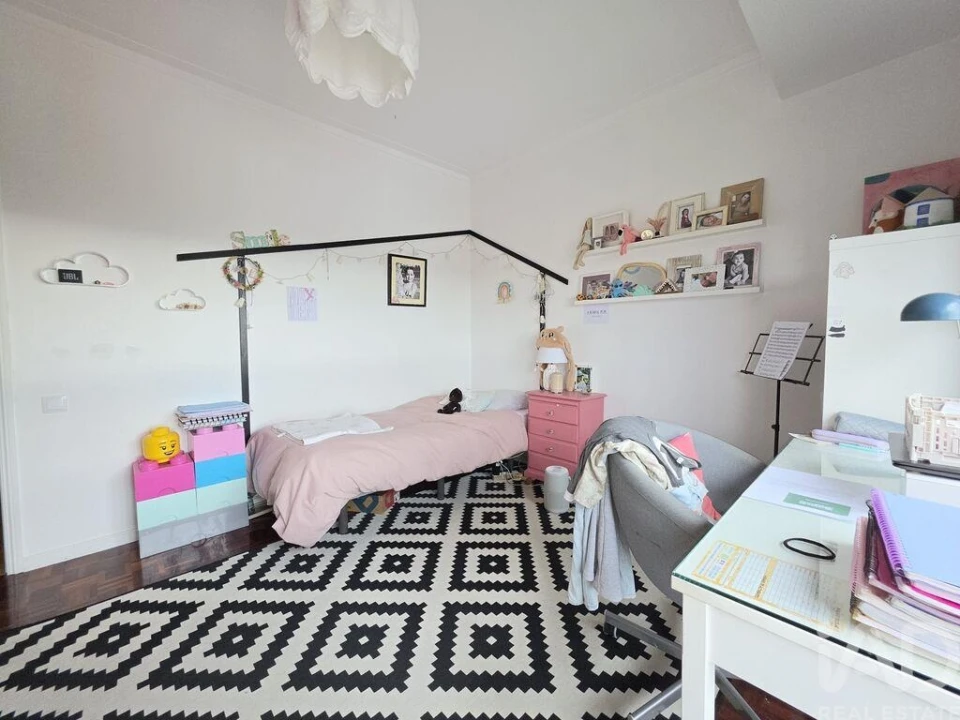 Apartamento T4 para Venda em Anta e Guetim Foto 30