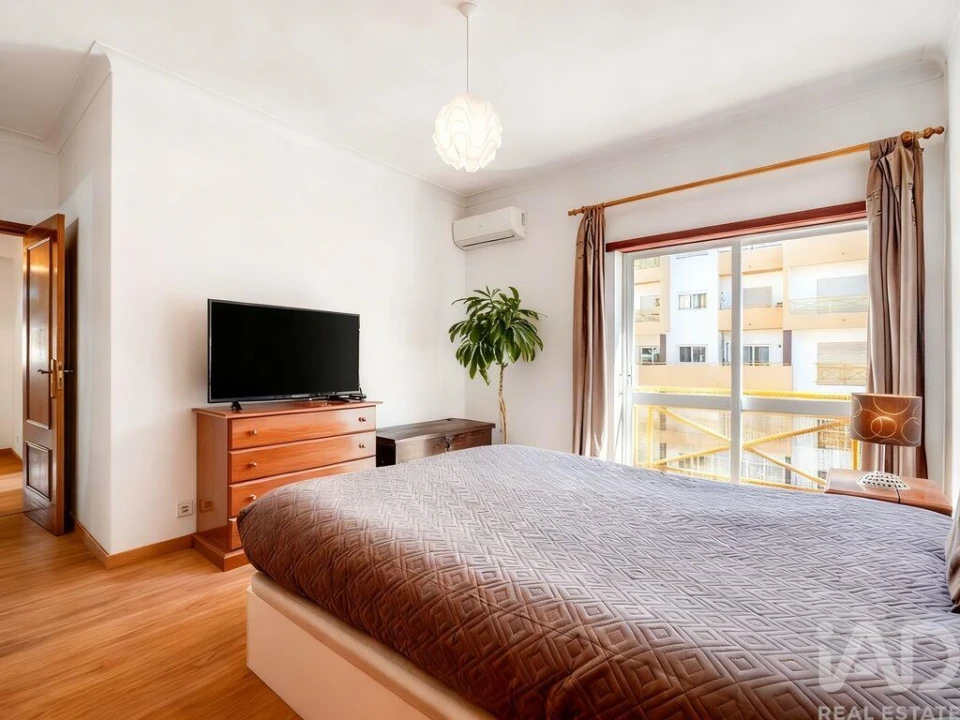 Apartamento T2 para Venda em Lagos (São Sebastião e Santa Maria) Foto 1