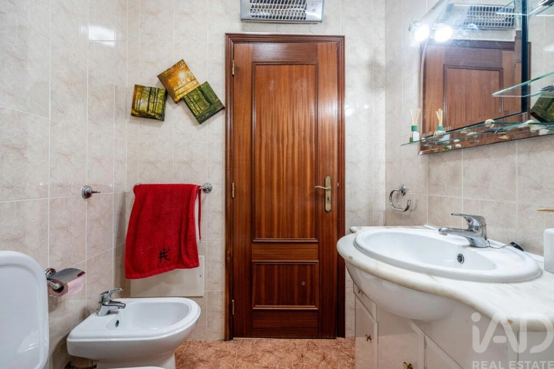 Apartamento T2 para Venda em Lagos (São Sebastião e Santa Maria) Foto 24