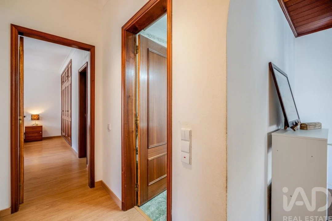 Apartamento T2 para Venda em Lagos (São Sebastião e Santa Maria) Foto 17
