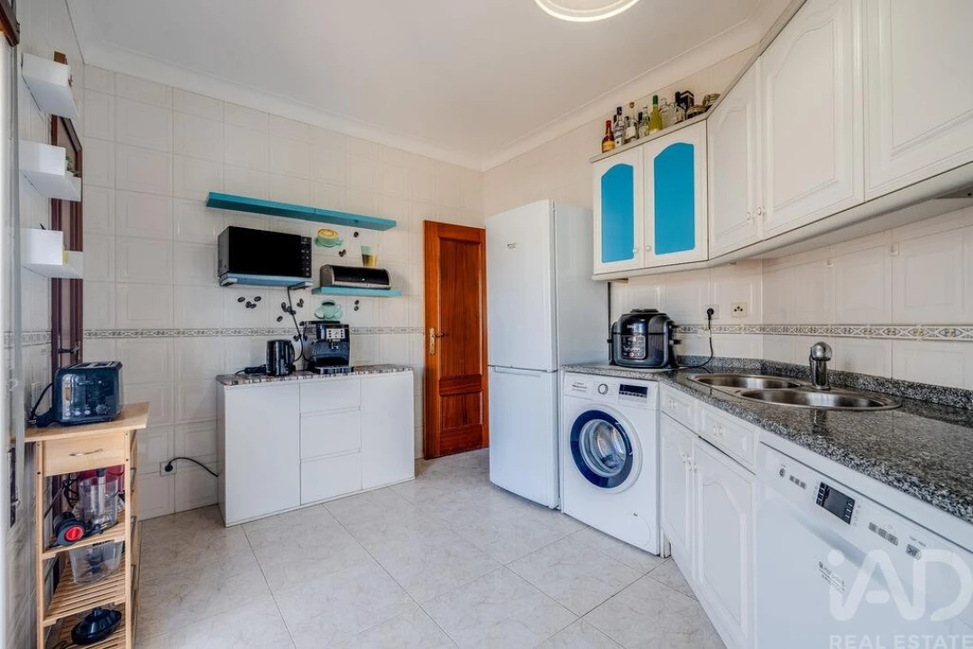 Apartamento T2 para Venda em Lagos (São Sebastião e Santa Maria) Foto 16