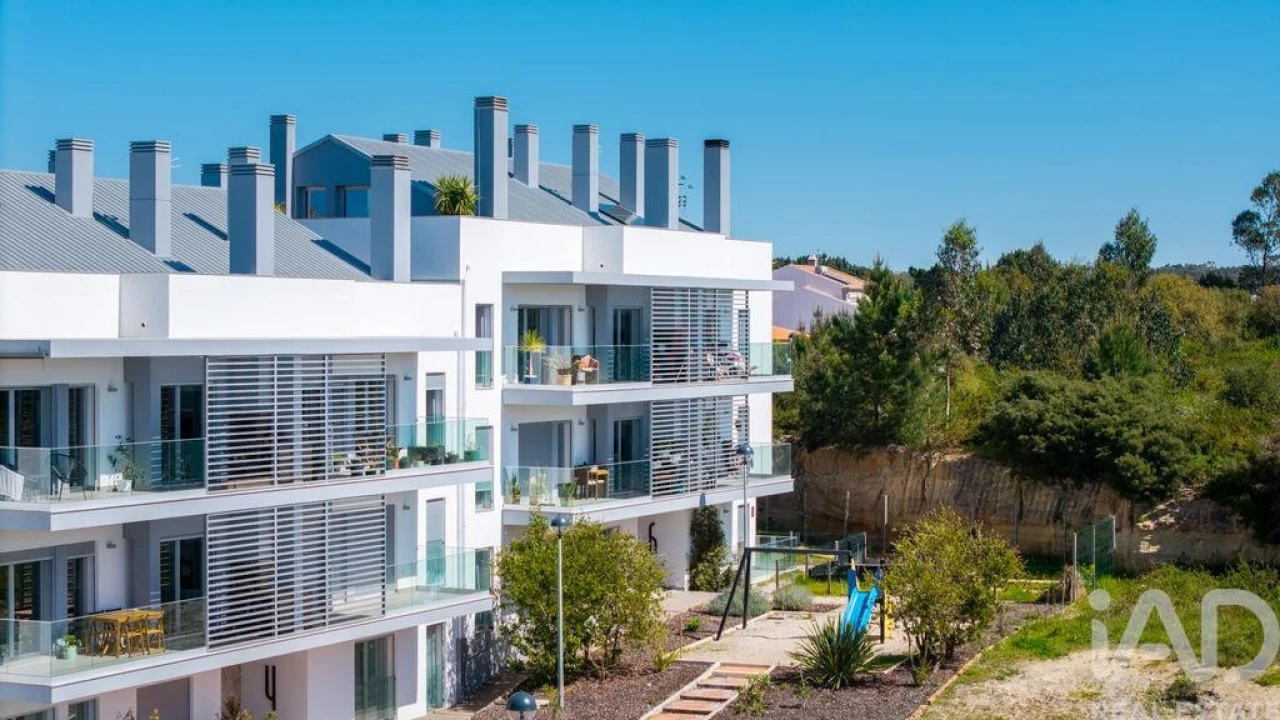 Apartamento T3 para Venda em A dos Cunhados e Maceira Foto 1