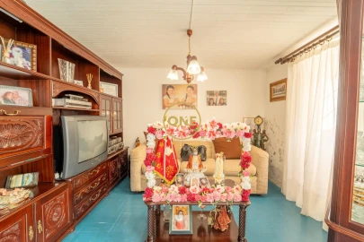 Moradia T2 para Venda em Fenais da Luz