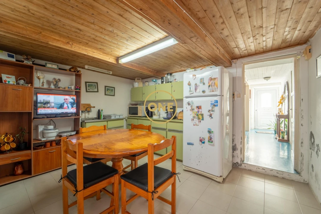 Moradia T2 para Venda em Fenais da Luz Foto 5