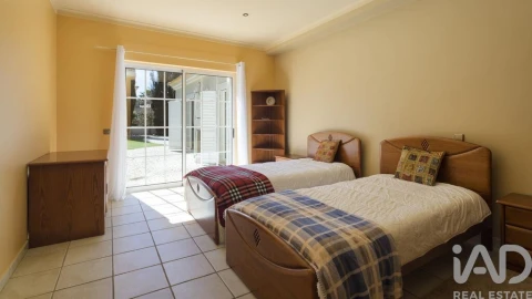 Moradia T4 para Venda em Alvor