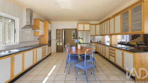 Moradia T4 para Venda em Alvor