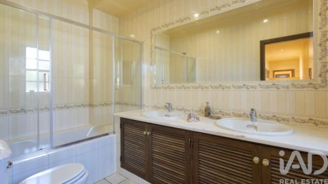 Moradia T4 para Venda em Alvor