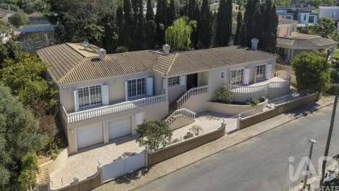 Moradia T4 para Venda em Alvor