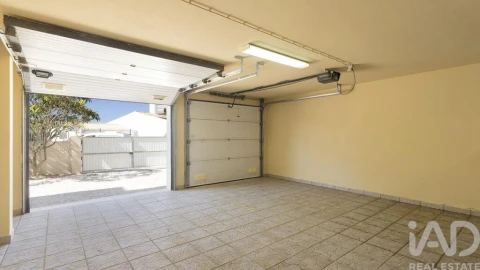 Moradia T4 para Venda em Alvor