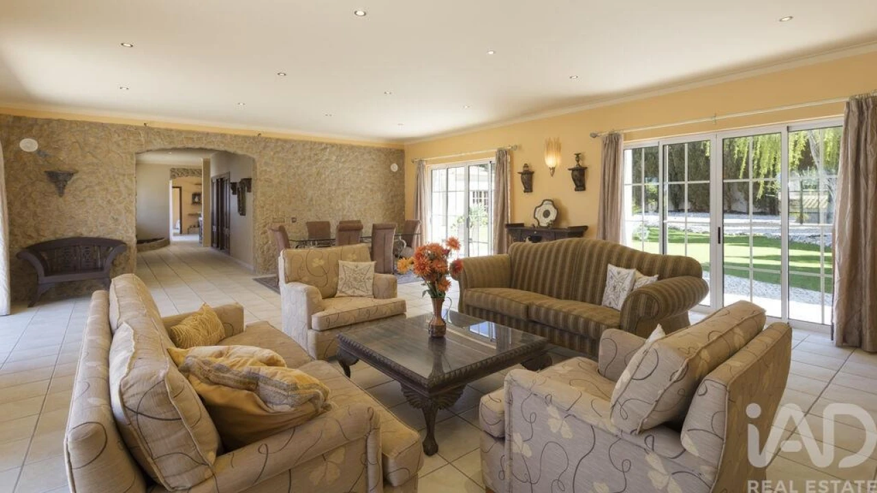 Moradia T4 para Venda em Alvor Foto 6