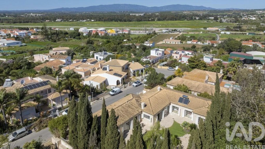 Moradia T4 para Venda em Alvor Foto 33