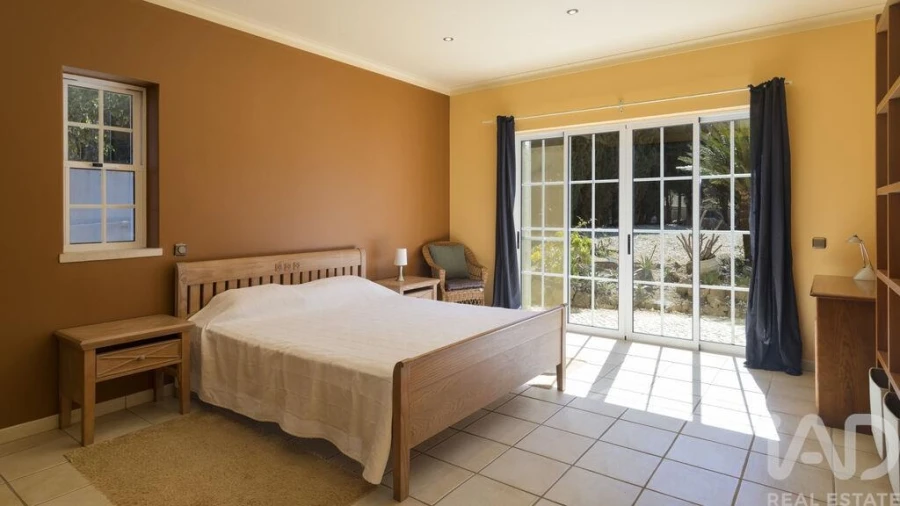 Moradia T4 para Venda em Alvor Foto 16