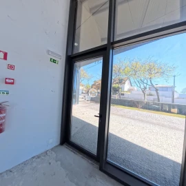 Negócio para Venda em Arcozelo